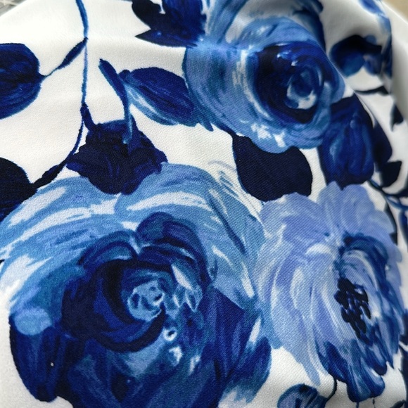 EUC Lauren Ralph Lauren blue and white dress 10P - Picture 8 of 8